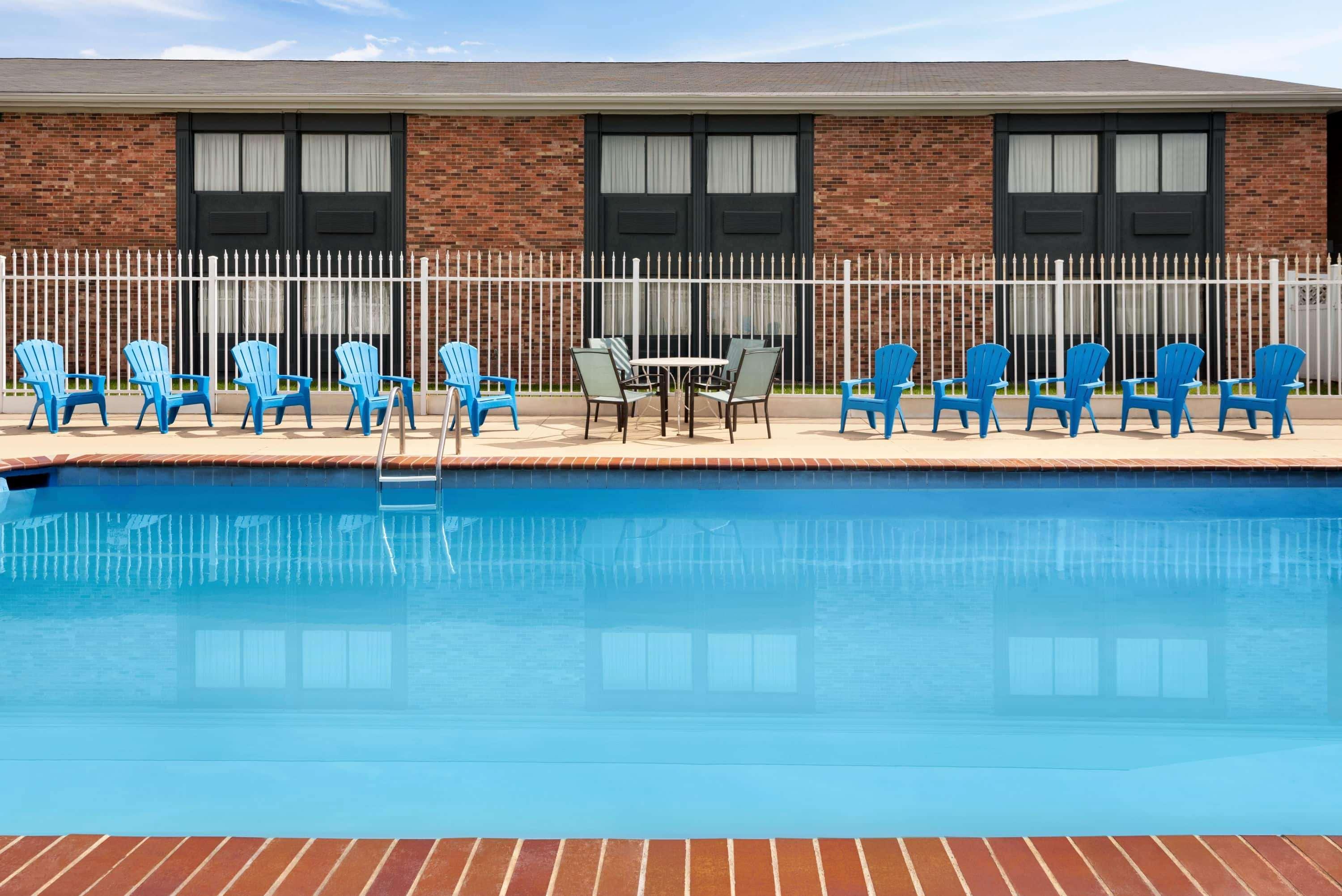 Super 8 By Wyndham Des Moines Hotel Exterior photo
